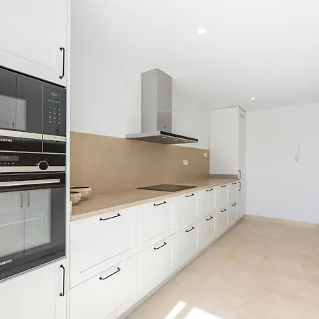 Elegant Duplex Penthouse With Sea And Mountain Views Apartament *