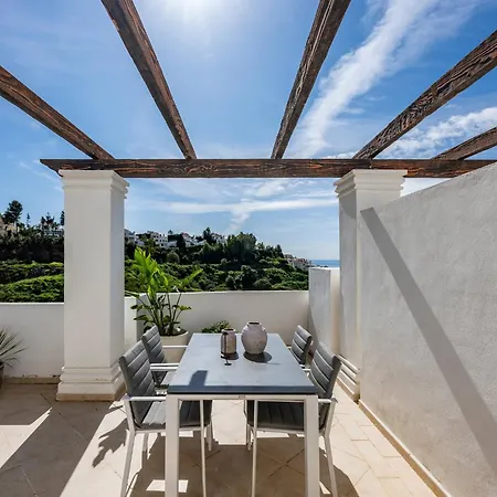 Elegant Duplex Penthouse With Sea And Mountain Views