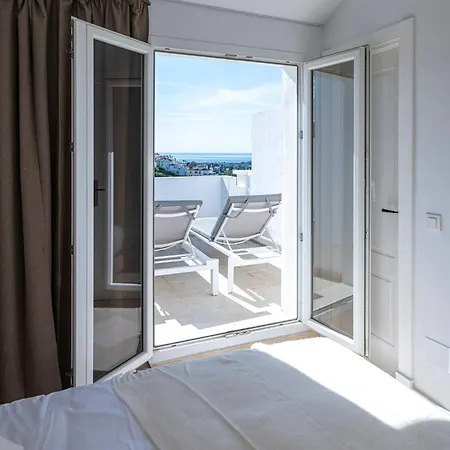 Apartament Elegant Duplex Penthouse With Sea And Mountain Views