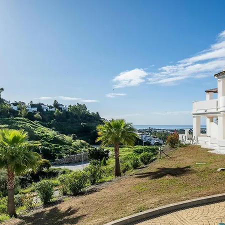 Apartament Elegant Duplex Penthouse With Sea And Mountain Views Marbella