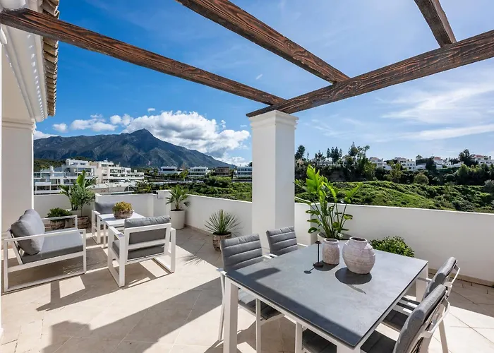 Elegant Duplex Penthouse With Sea And Mountain Views Marbella