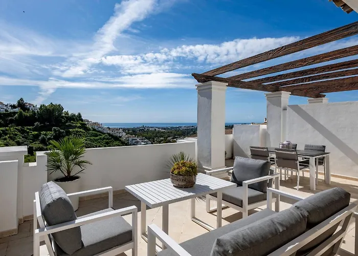Elegant Duplex Penthouse With Sea And Mountain Views Apartment *