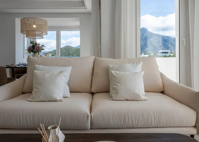 Apartment Elegant Duplex Penthouse With Sea And Mountain Views *