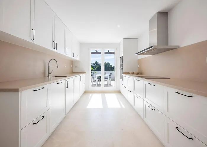 Apartment Elegant Duplex Penthouse With Sea And Mountain Views *