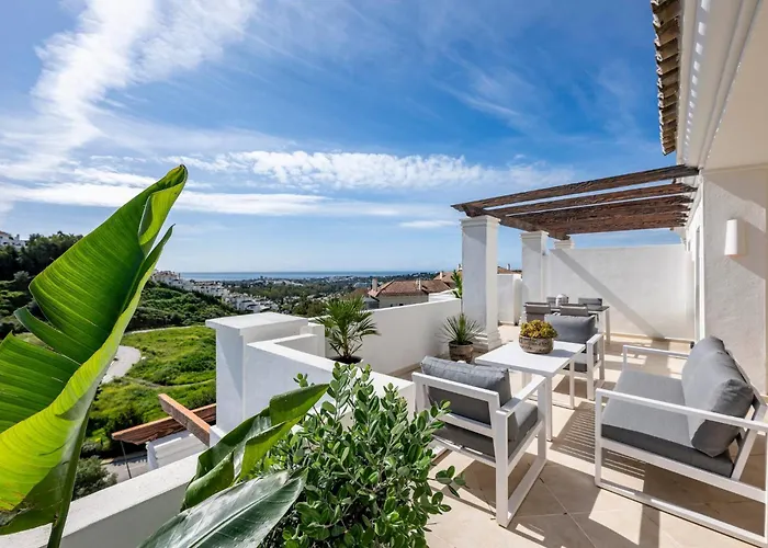 Elegant Duplex Penthouse With Sea And Mountain Views Apartment