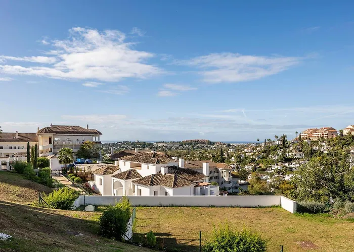 Elegant Duplex Penthouse With Sea And Mountain Views Apartment