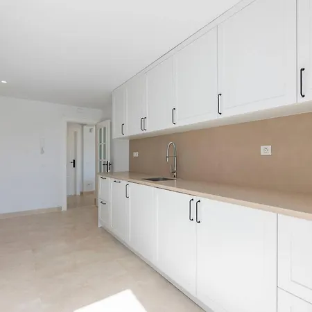 Elegant Duplex Penthouse With Sea And Mountain Views 아파트 마르베야