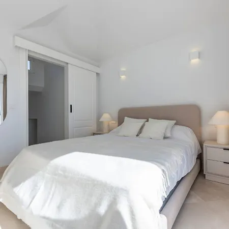 Elegant Duplex Penthouse With Sea And Mountain Views * 마르베야