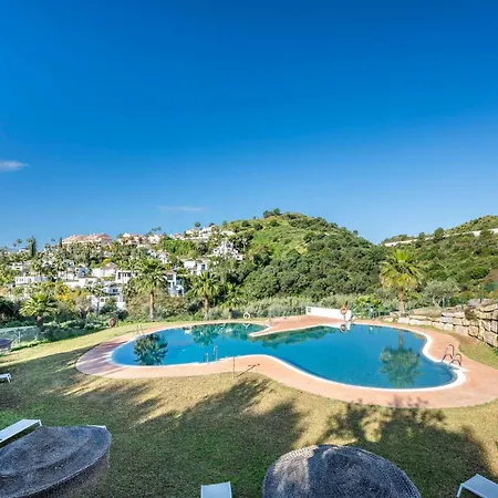 아파트 Elegant Duplex Penthouse With Sea And Mountain Views