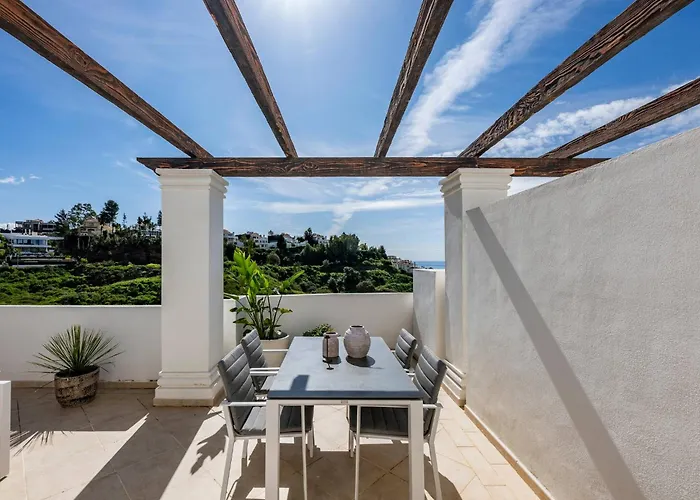 Elegant Duplex Penthouse With Sea And Mountain Views