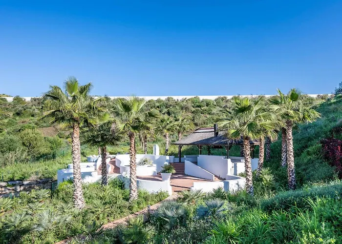 Elegant Duplex Penthouse With Sea And Mountain Views *