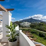 Apartmán Elegant Duplex Penthouse With Sea And Mountain Views Marbella