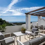 Elegant Duplex Penthouse With Sea And Mountain Views Apartmán *