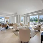 Apartmán Elegant Duplex Penthouse With Sea And Mountain Views Marbella