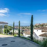 Elegant Duplex Penthouse With Sea And Mountain Views *